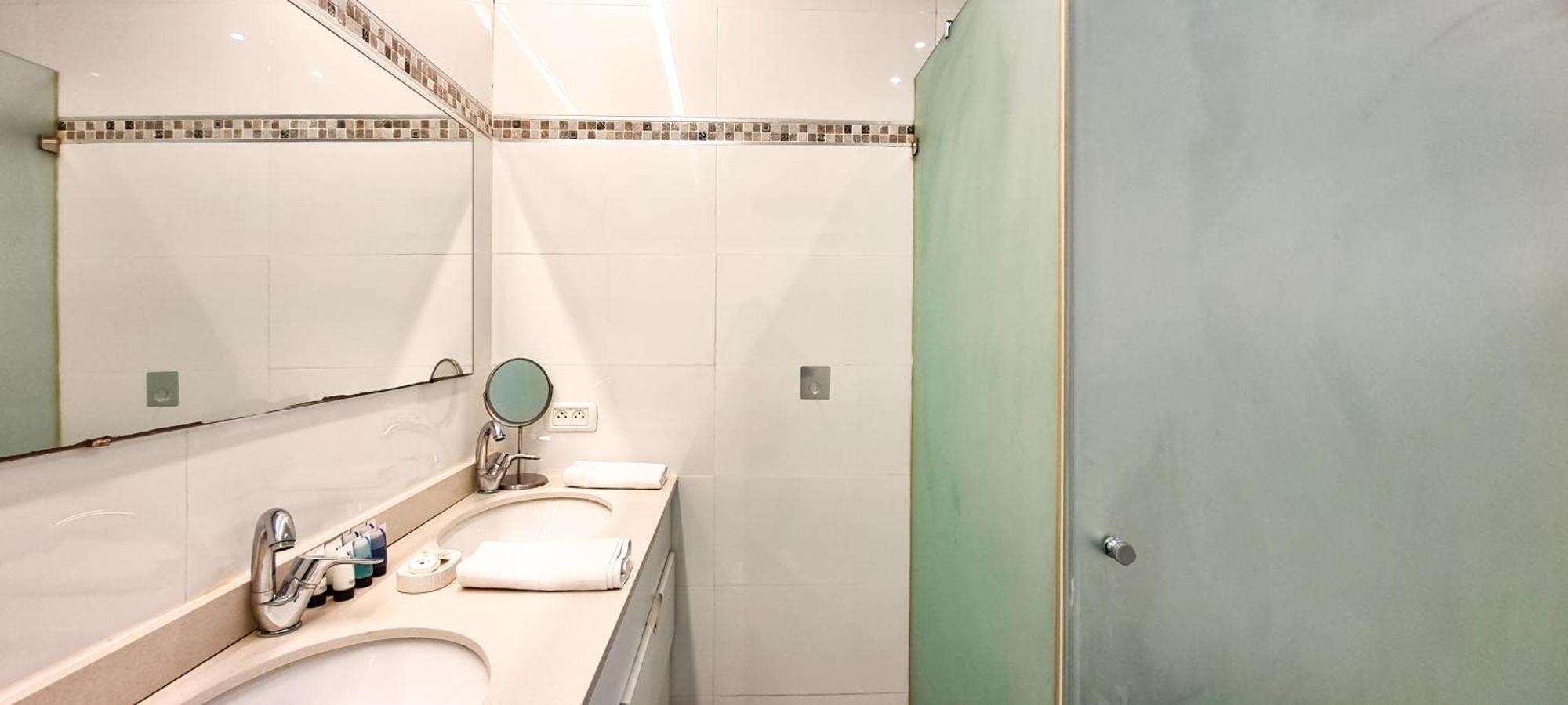 Bnb Israel Apartments - Harav Kook Lilas Tel Aviv Eksteriør bilde